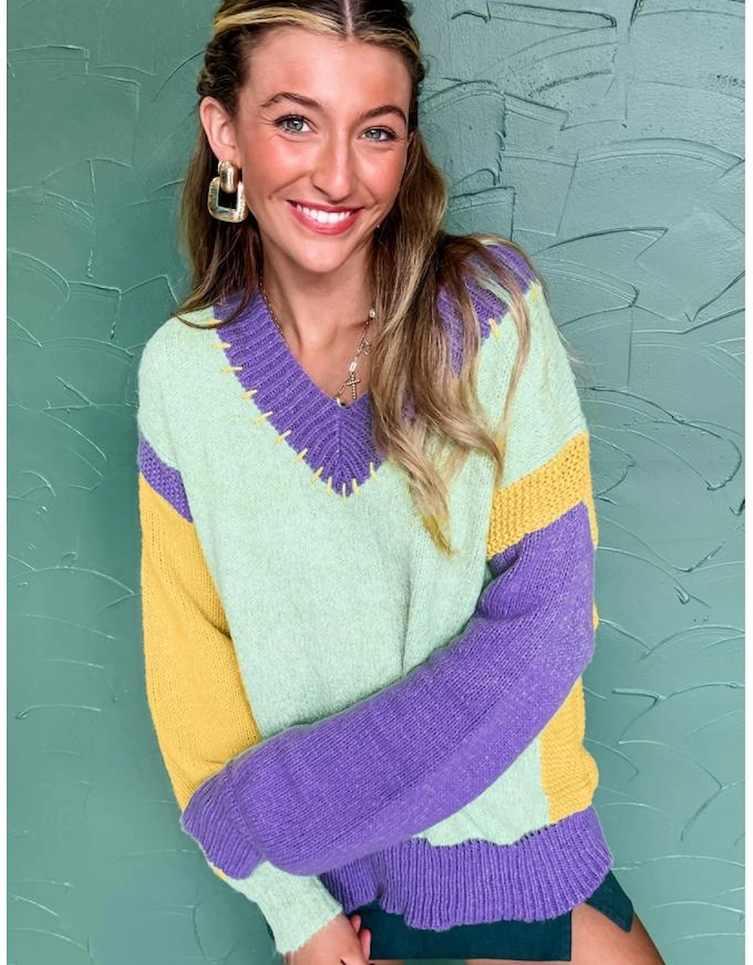 Green Stitched V Neck Color Block Knitted Drop Shoulder Sweater