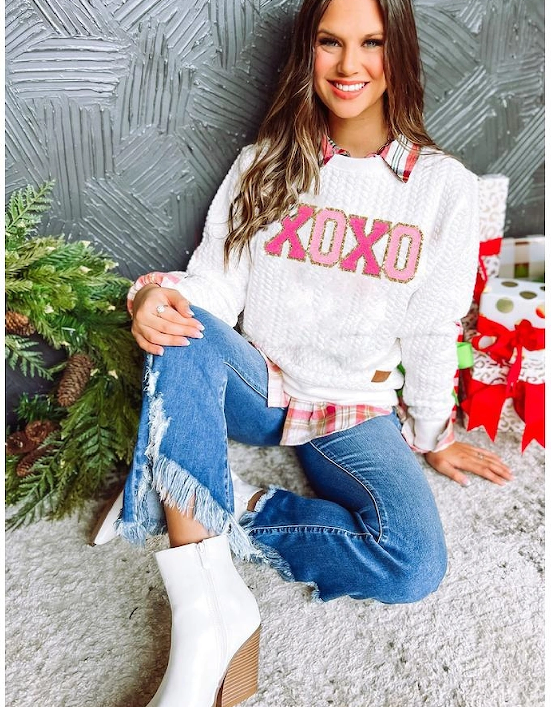 White XOXO Glitter Chenille Cable Knit Pullover Sweatshirt
