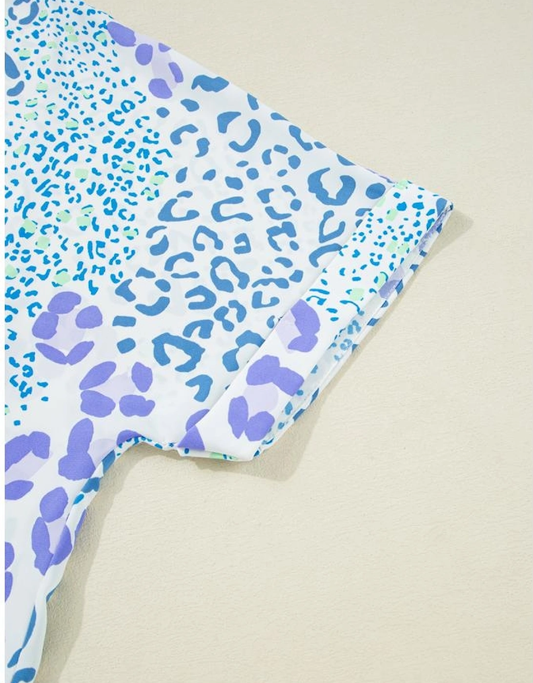 Sky Blue Leopard Print Short Sleeve V Neck Plus Size Top