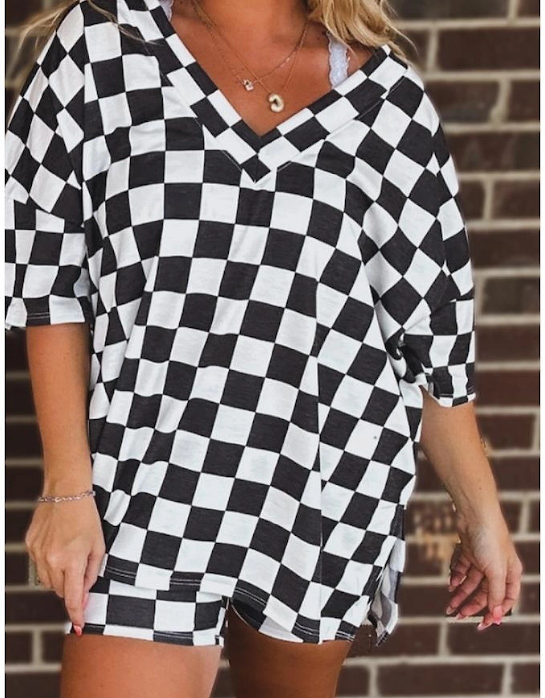 Black Checkered Pattern Tee and Shorts Plus Size Two Piece Set