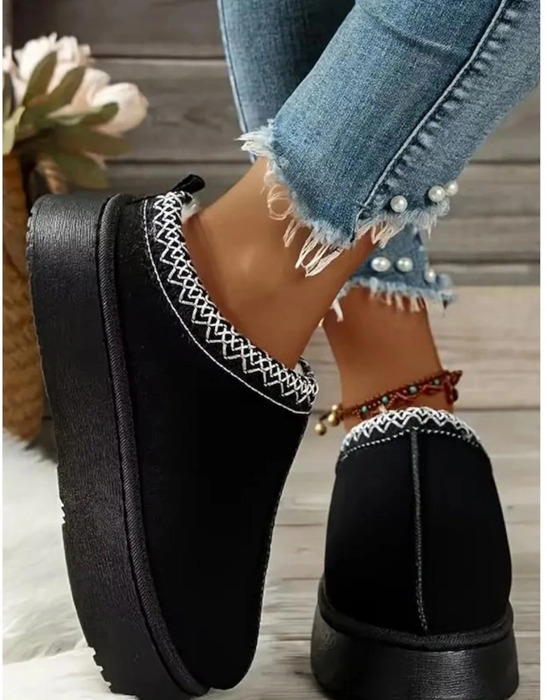 Azura Exchange Black Suede Contrast Print Round Toe Plush Lined Flats