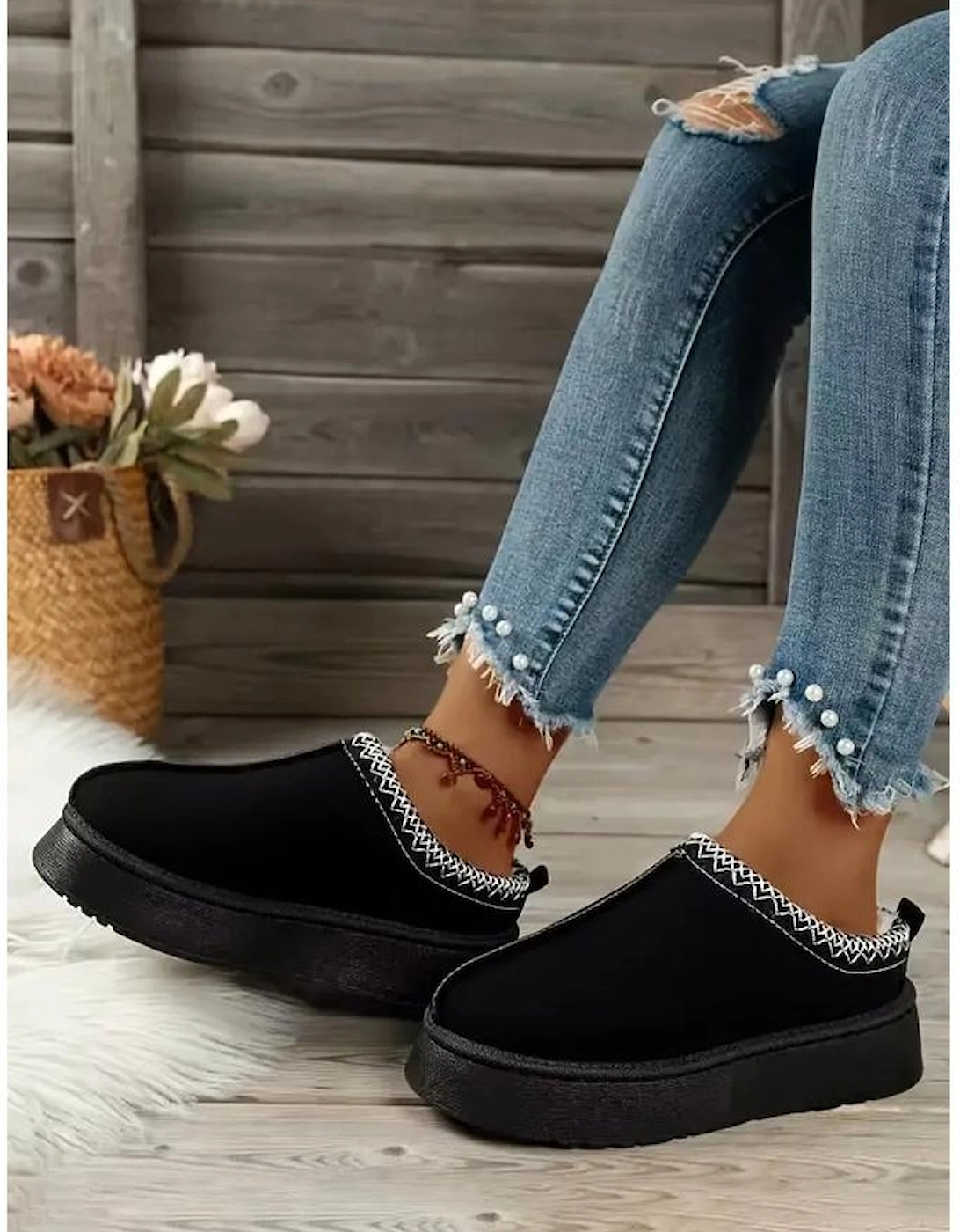 Azura Exchange Black Suede Contrast Print Round Toe Plush Lined Flats