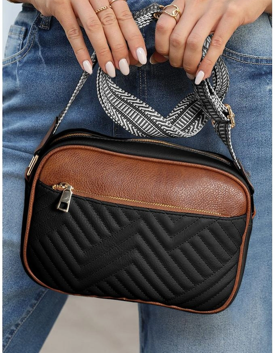 Black Quilted Faux Leather Crossbody Bag 22*6*16cm