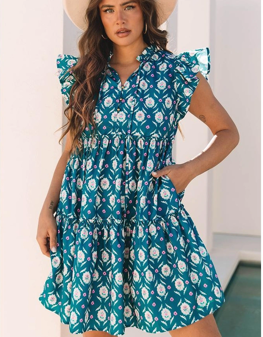 Blue Retro Floral Print Split Neck Ruffle Short Sleeve Dress