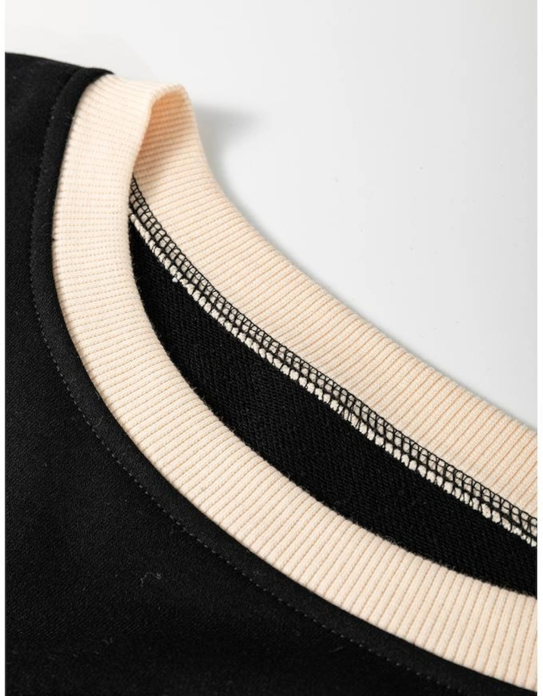 Black Color Contrast Loose Pullover and Lace-up Waist Skort Set