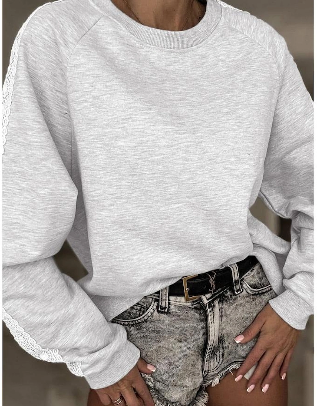 Light Grey Lace Patchwork Raglan Sleeve Crew Neck Sweatshirt