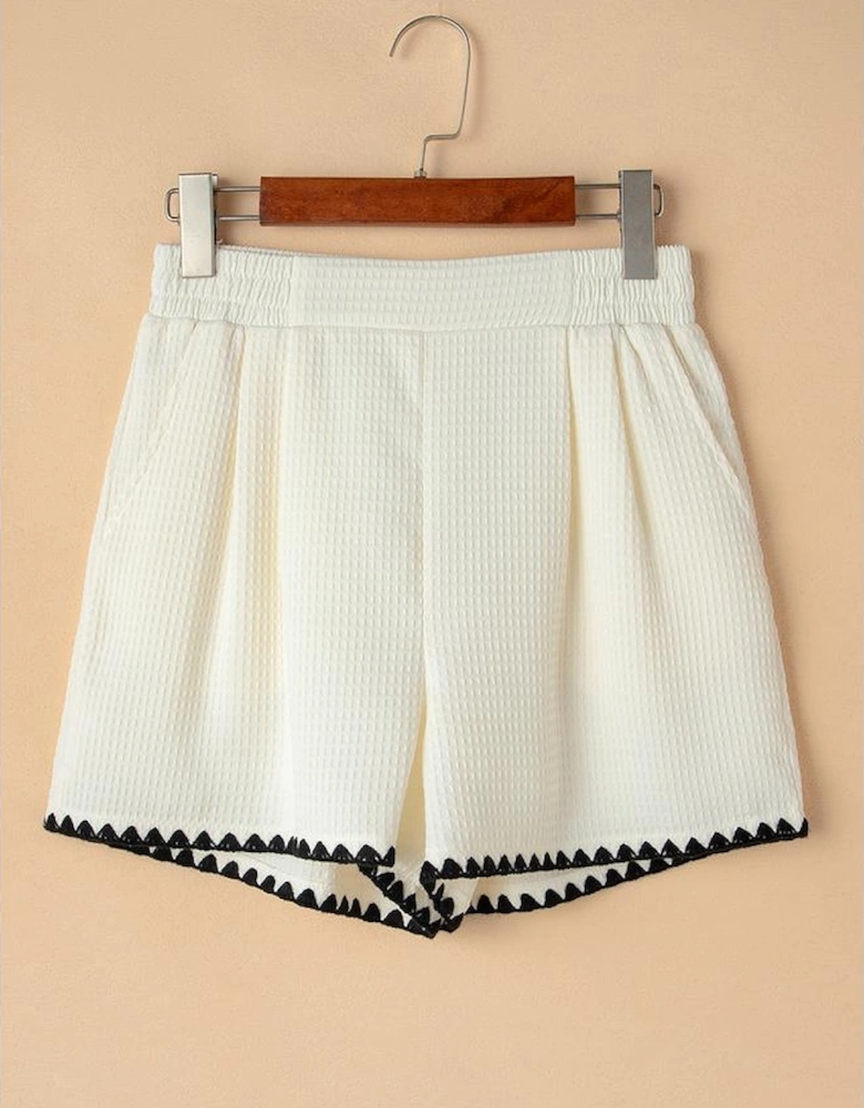White Waffle Texture Contrast Ricrac Hemline Casual Shorts