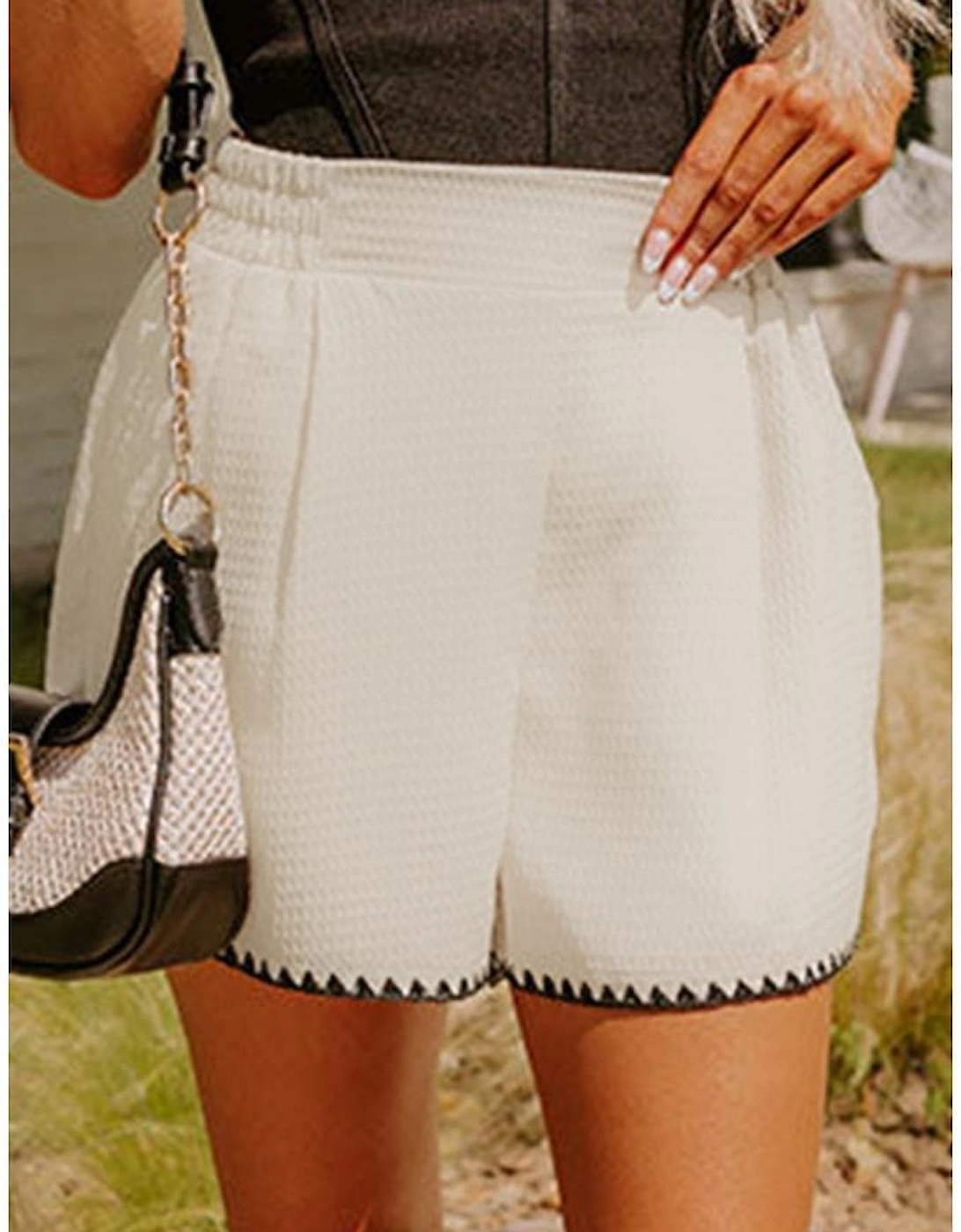 White Waffle Texture Contrast Ricrac Hemline Casual Shorts
