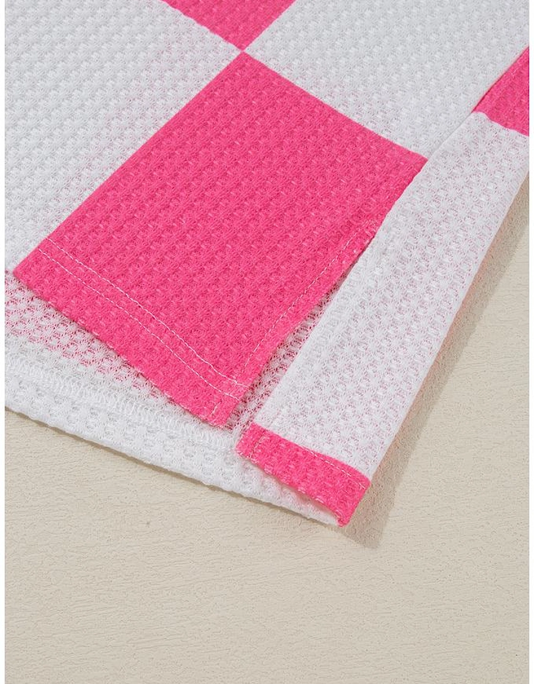 White Textured Checkerboard Round Neck Plus Size T Shirt