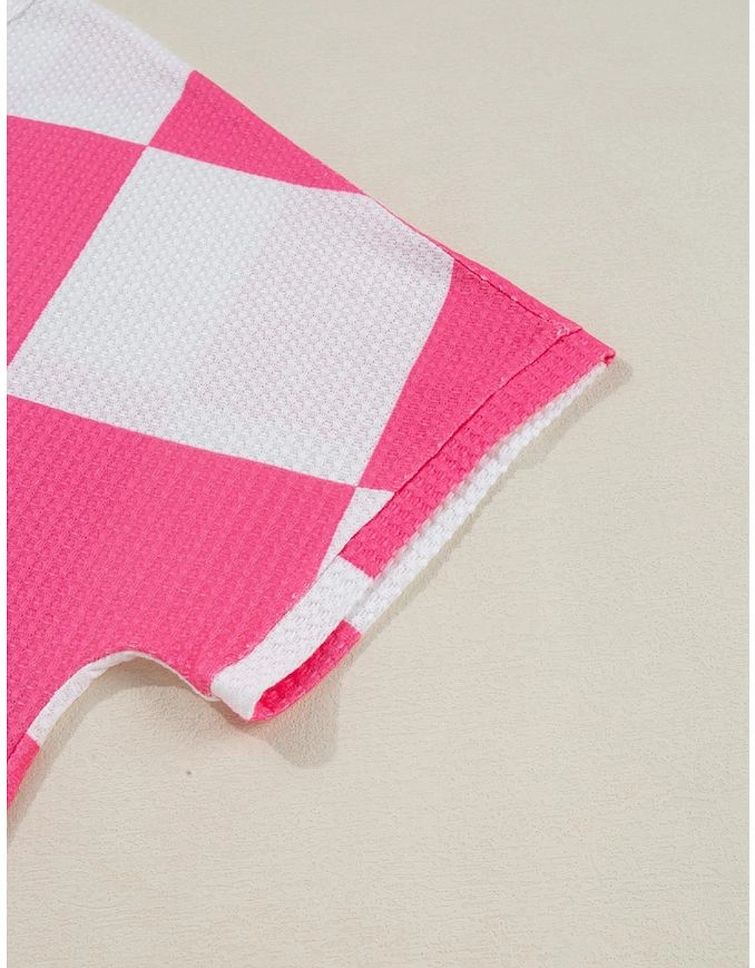 White Textured Checkerboard Round Neck Plus Size T Shirt