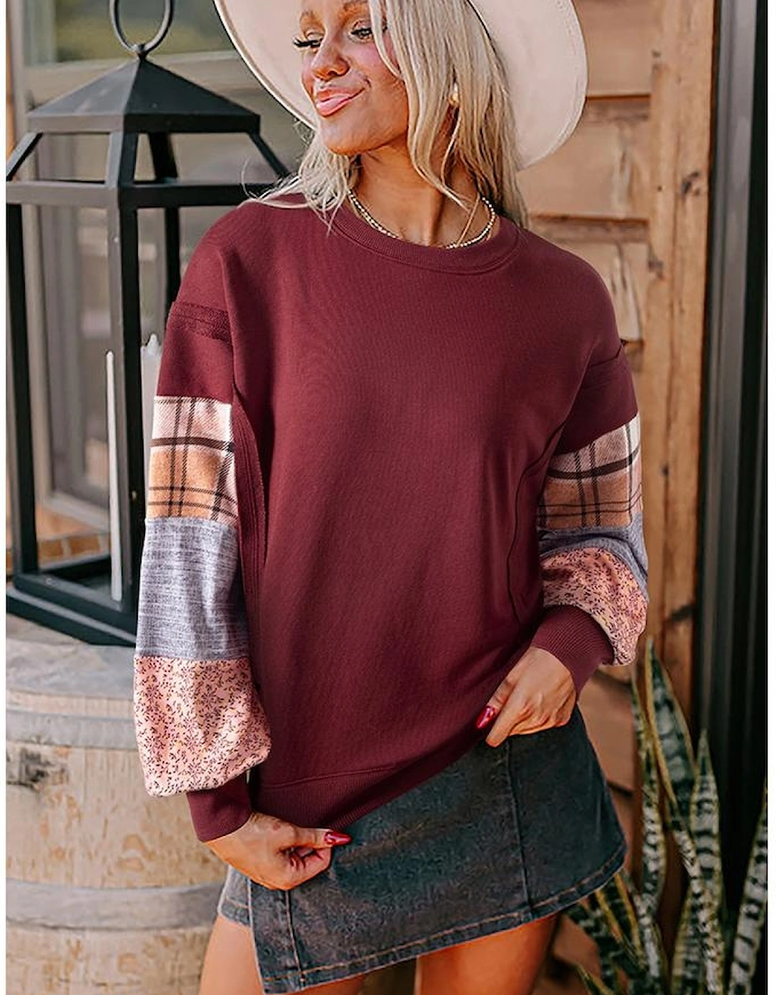 Red Sandalwood Plaid Colorblock Patchwork Sleeve Raw Seam Sweatshirt
