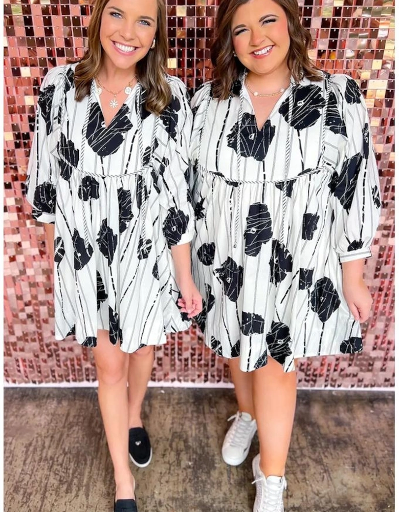 Black Plus Size Floral 3/4 Puff Sleeve Lace-up Neck Mini Dress