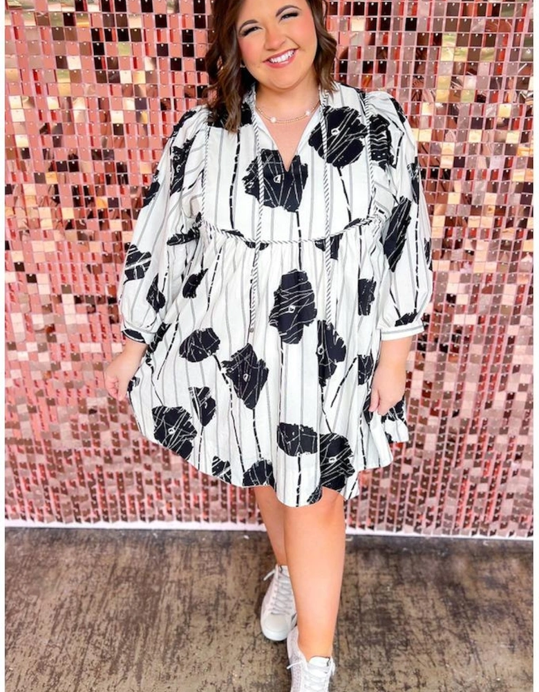 Black Plus Size Floral 3/4 Puff Sleeve Lace-up Neck Mini Dress