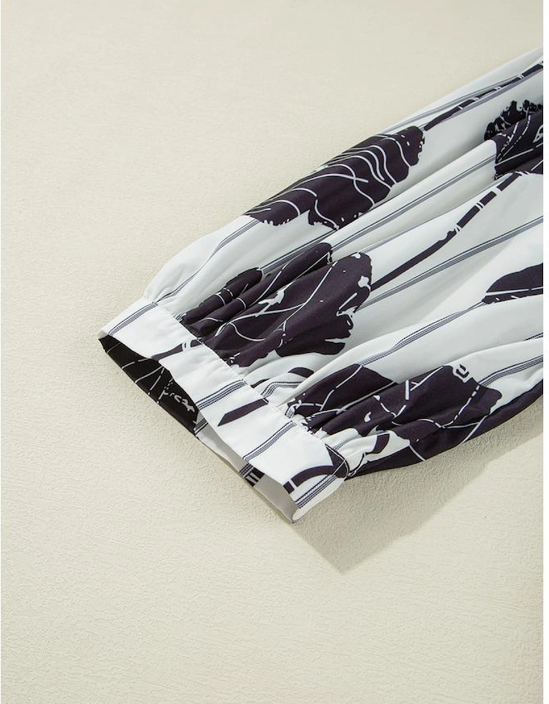 Black Plus Size Floral 3/4 Puff Sleeve Lace-up Neck Mini Dress