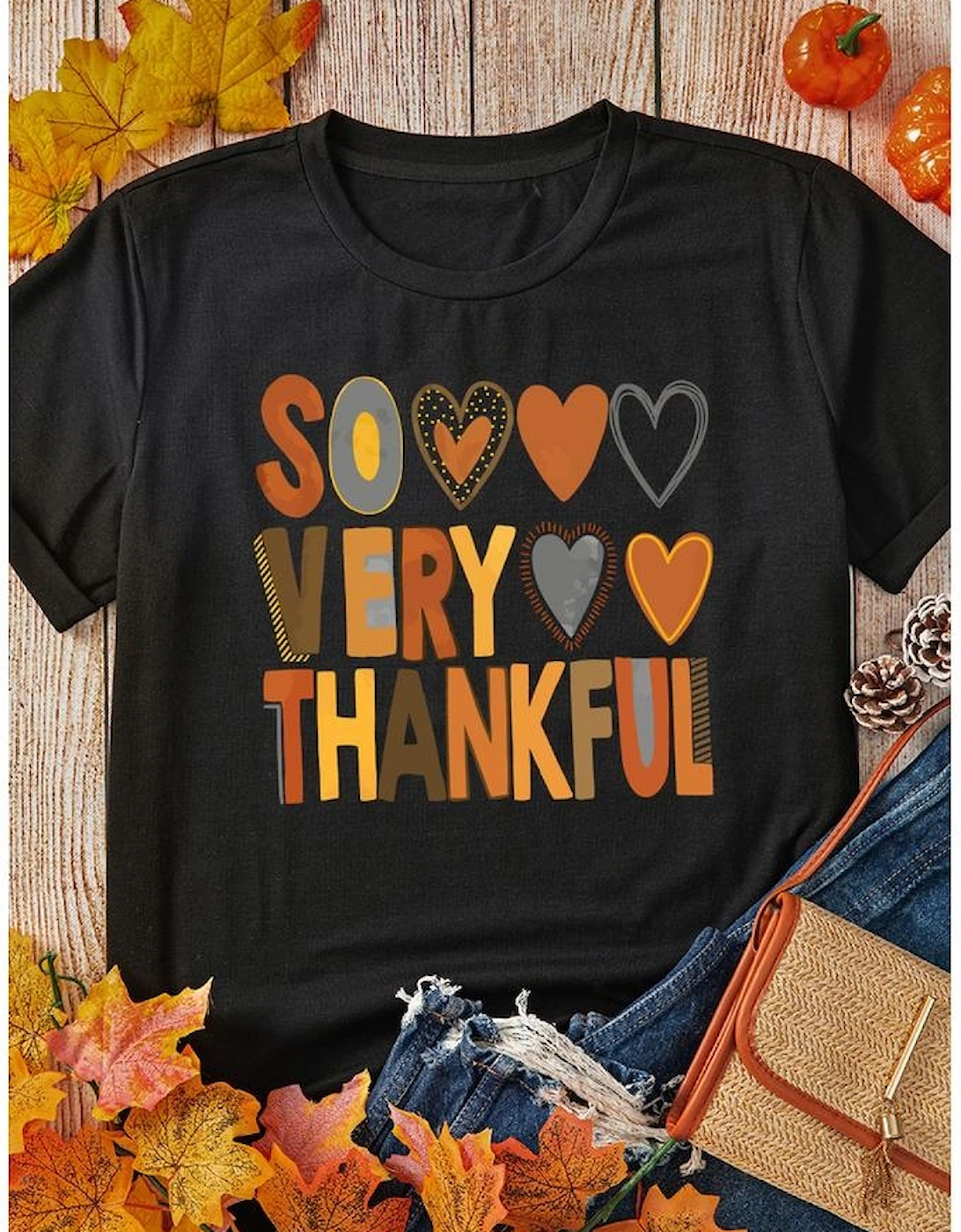 Black So Very Thankful Heart Printed Crewneck Thanksgiving T Shirt