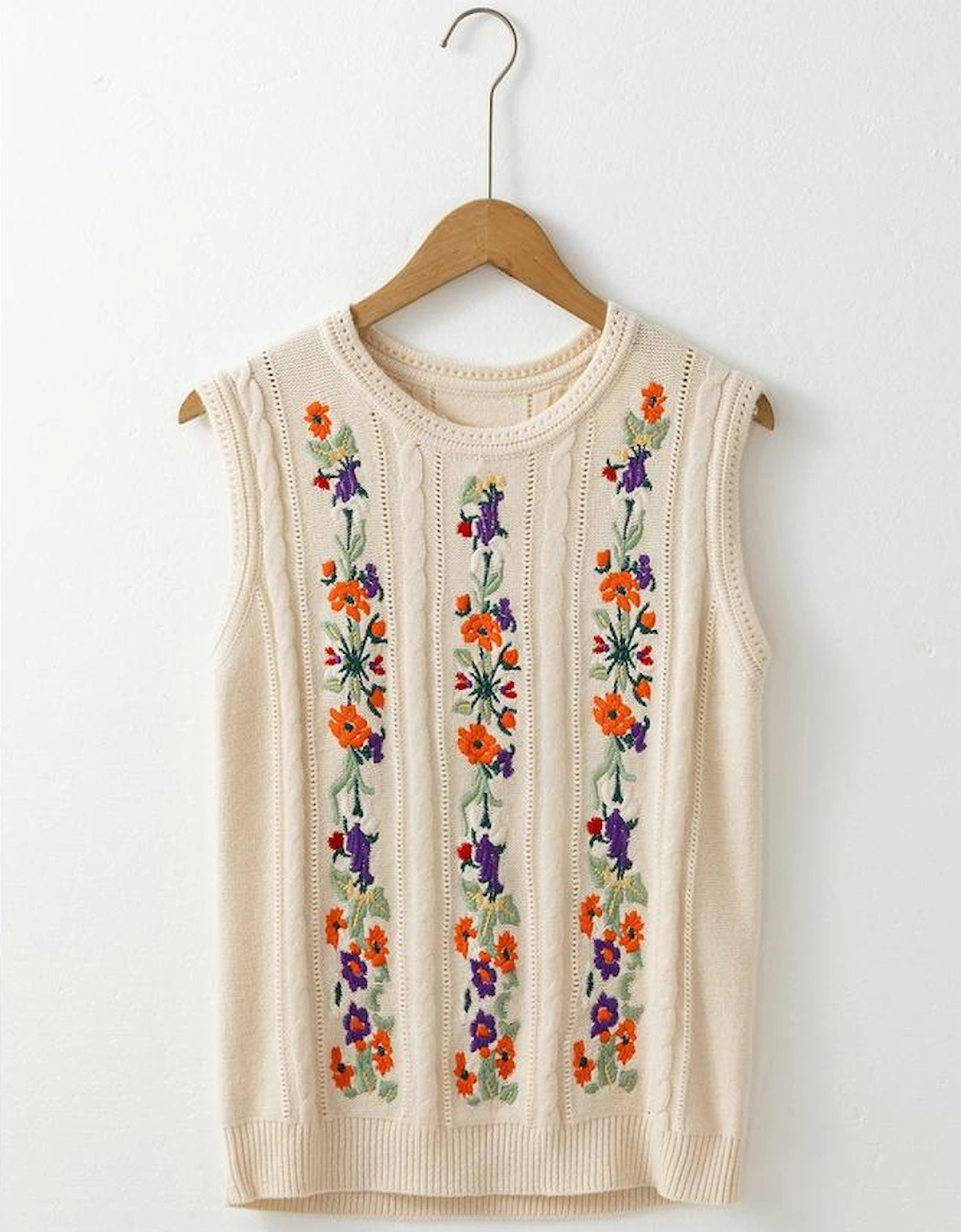 Jet Stream Embroidered Floral Cable Knit Sweater Vest