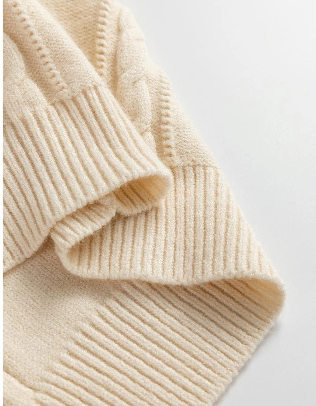 Jet Stream Embroidered Floral Cable Knit Sweater Vest