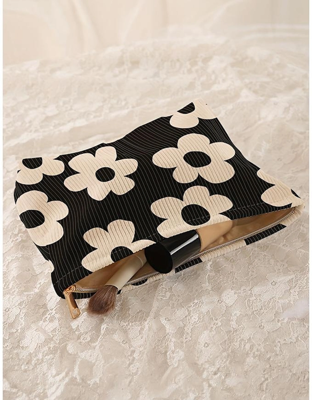 Azura Exchange Black Colorful Flower Printed Rib Textured Cosmetic Bag