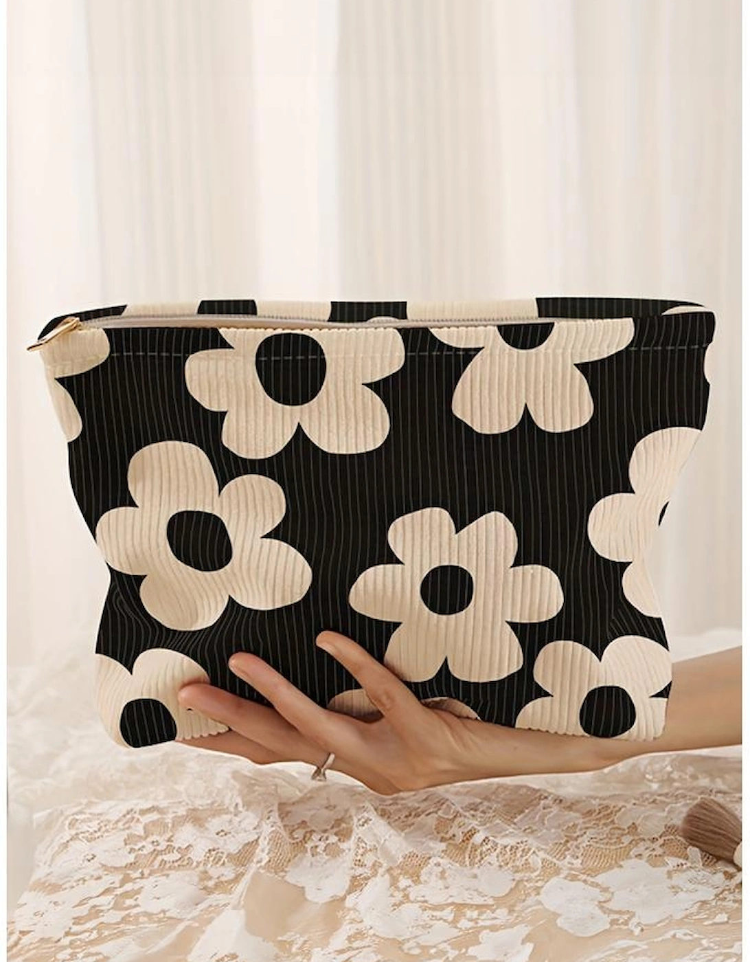 Azura Exchange Black Colorful Flower Printed Rib Textured Cosmetic Bag