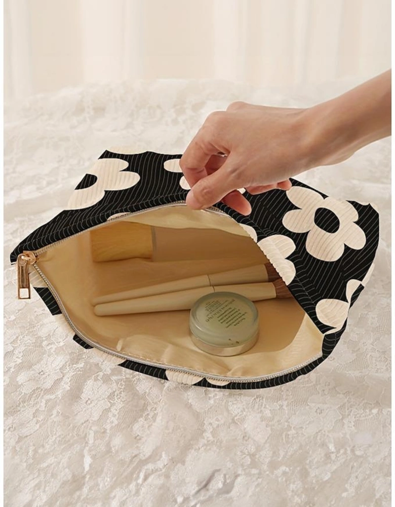Azura Exchange Black Colorful Flower Printed Rib Textured Cosmetic Bag