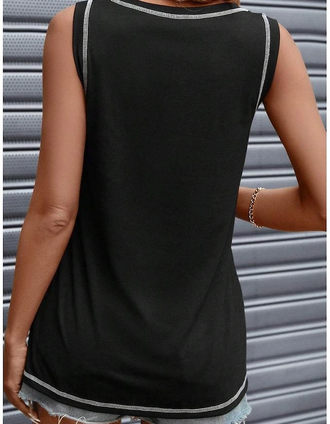 Black Contrast Stitch Round Neck Sleeveless Top