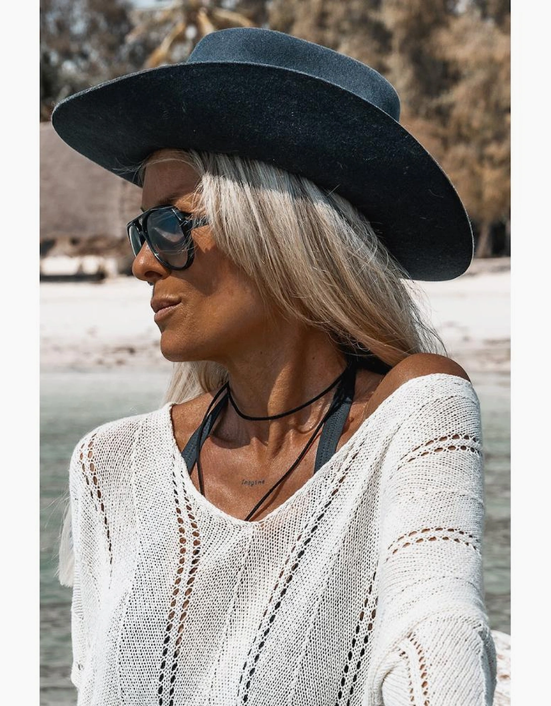 White Hollowed Detail Knitted Loose V Neck Sweater