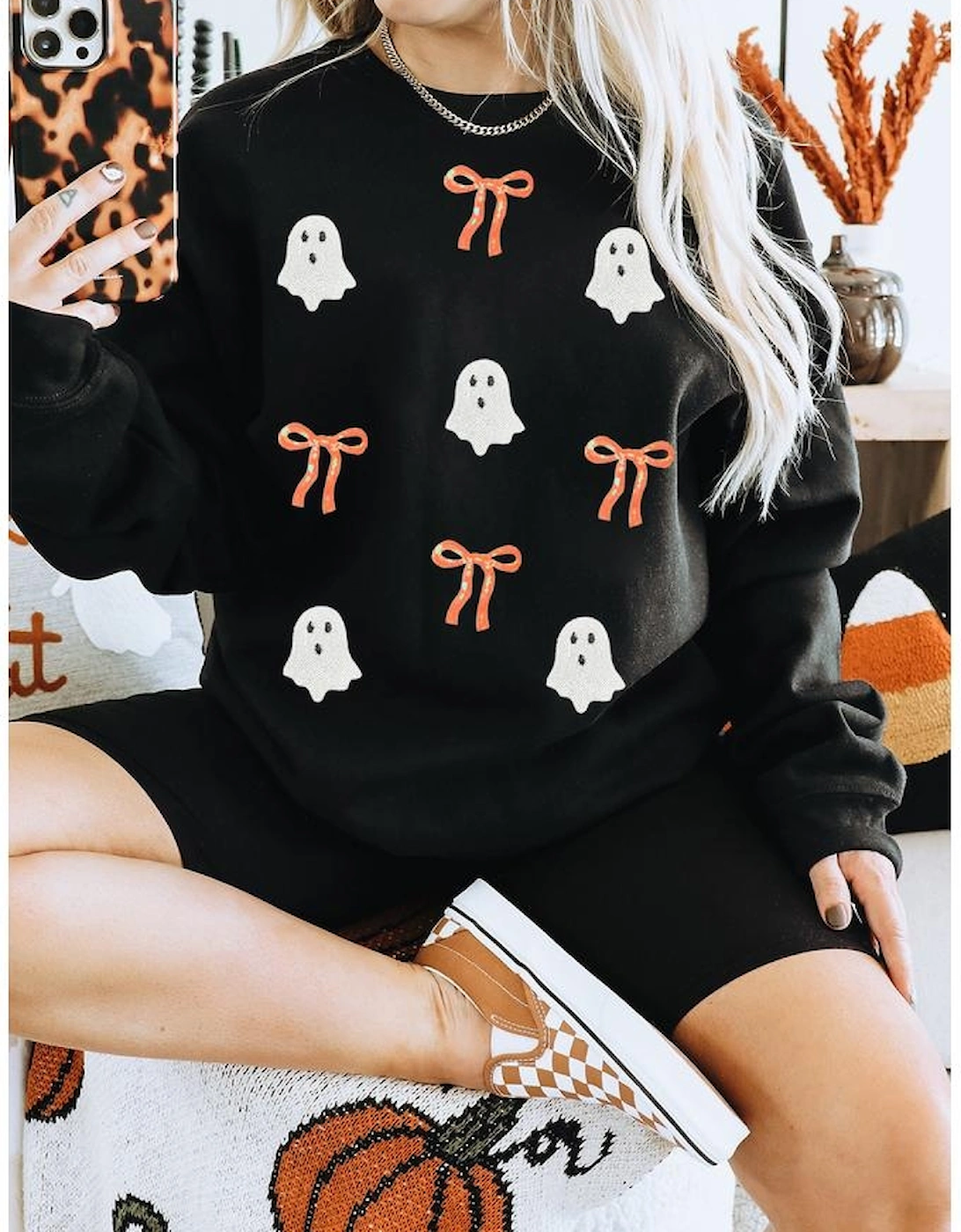 Black Halloween Ghost Bow Sequin Patched Drop Shoulder Sweatshirt