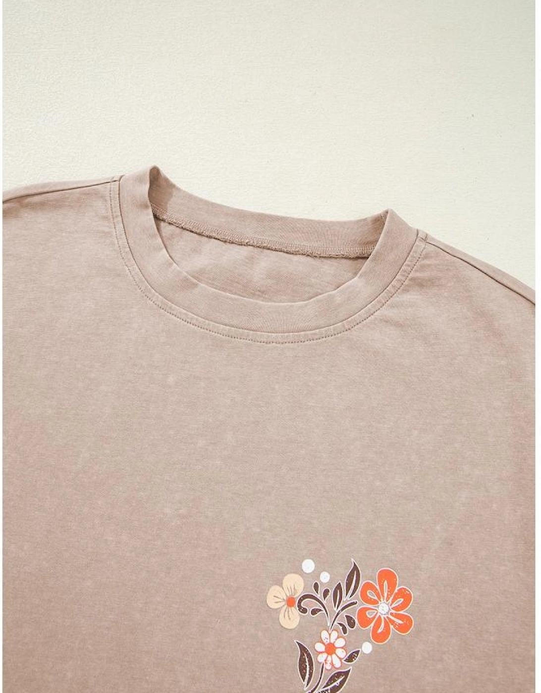 Smoke Gray Mineral Wash Floral Steer Head Printed Back Western Fashion Tee