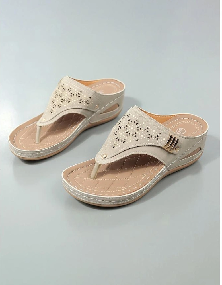 Beige Hollow Out Clip Toe Wedge Slippers