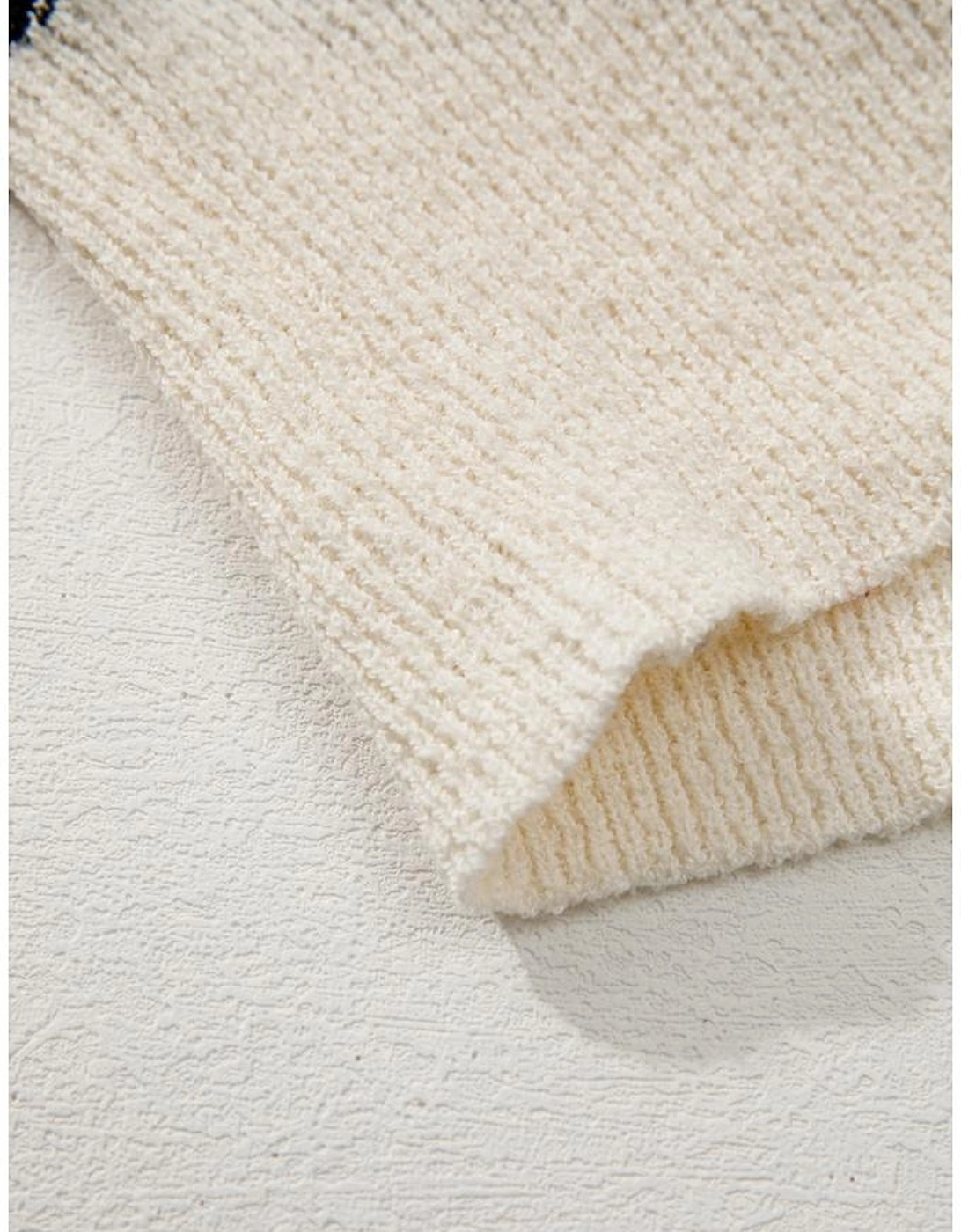 Black white Striped O Neck Sweater Vest