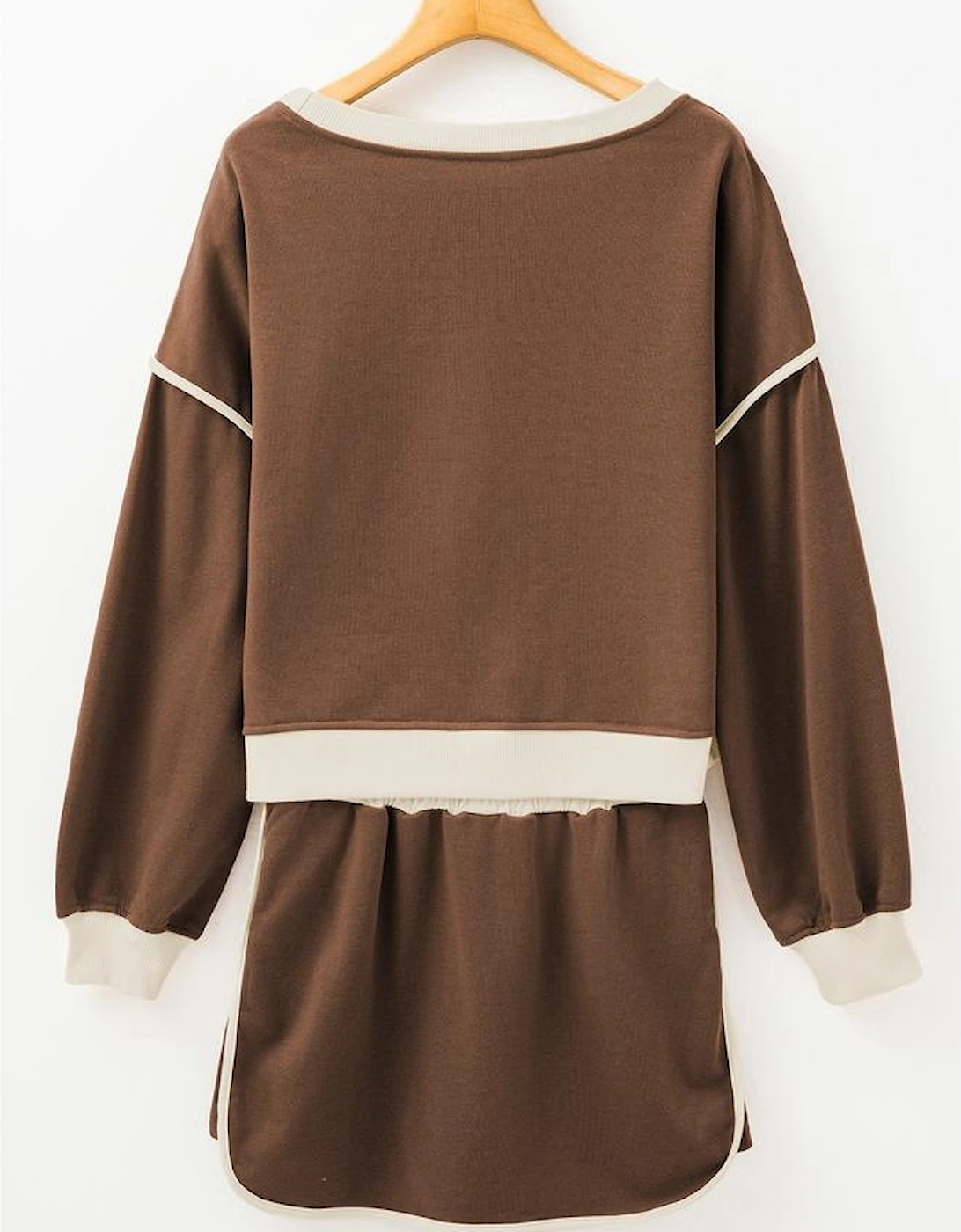 Coffee Color Contrast Loose Pullover and Lace-up Waist Skort Set