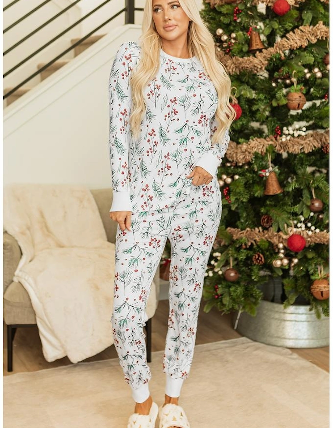 White Holly Print Thermal Pullover Pants Lounge Set