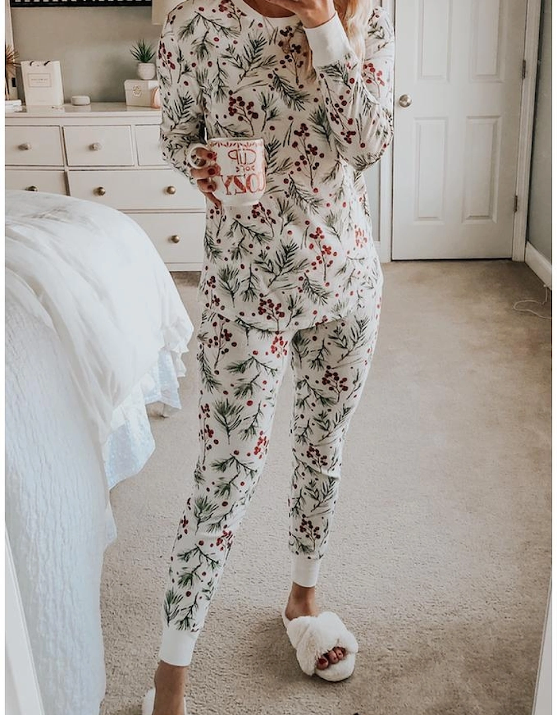 White Holly Print Thermal Pullover Pants Lounge Set