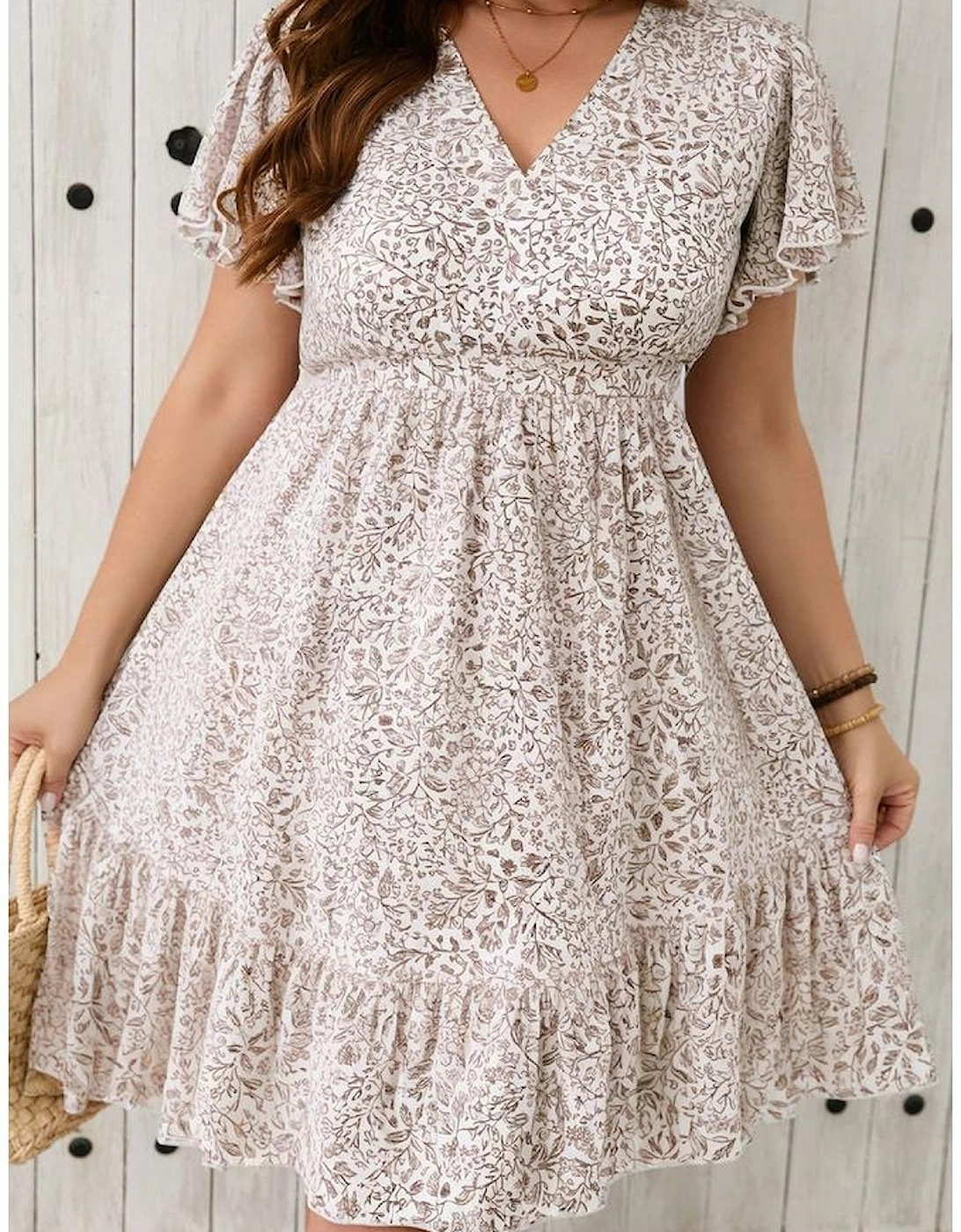 White Floral V Neck Ruffled Short Sleeve Plus Size Dress