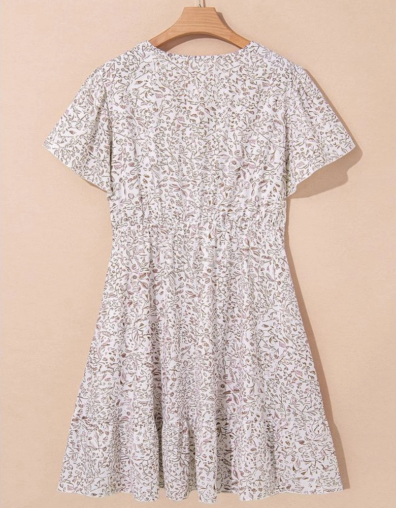 White Floral V Neck Ruffled Short Sleeve Plus Size Dress