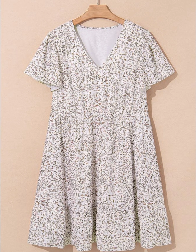 White Floral V Neck Ruffled Short Sleeve Plus Size Dress