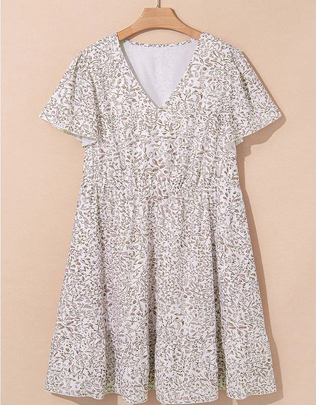 White Floral V Neck Ruffled Short Sleeve Plus Size Dress, 9 of 8