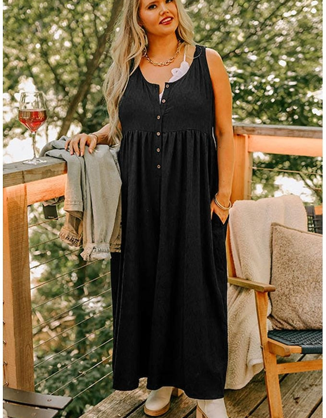 Black Plus Size Sleeveless Button Front Loose Jumpsuit