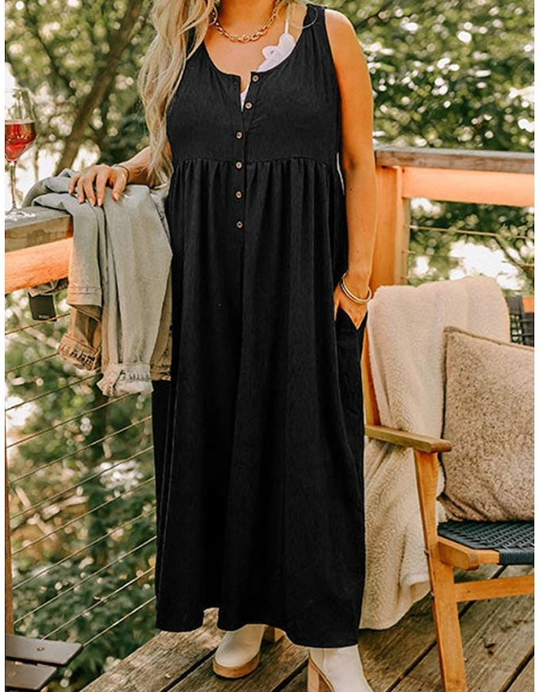 Black Plus Size Sleeveless Button Front Loose Jumpsuit