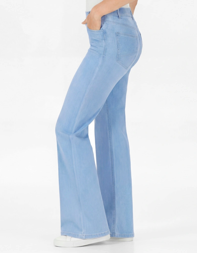 Mellina flared jeans in ice blue