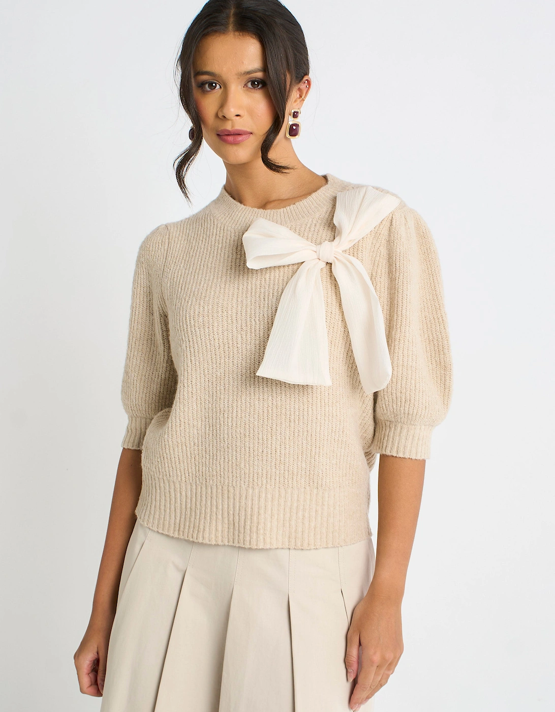 Gini London Gini London Women's Mocha Chiffon Bow Knitted Jumper - Tan
