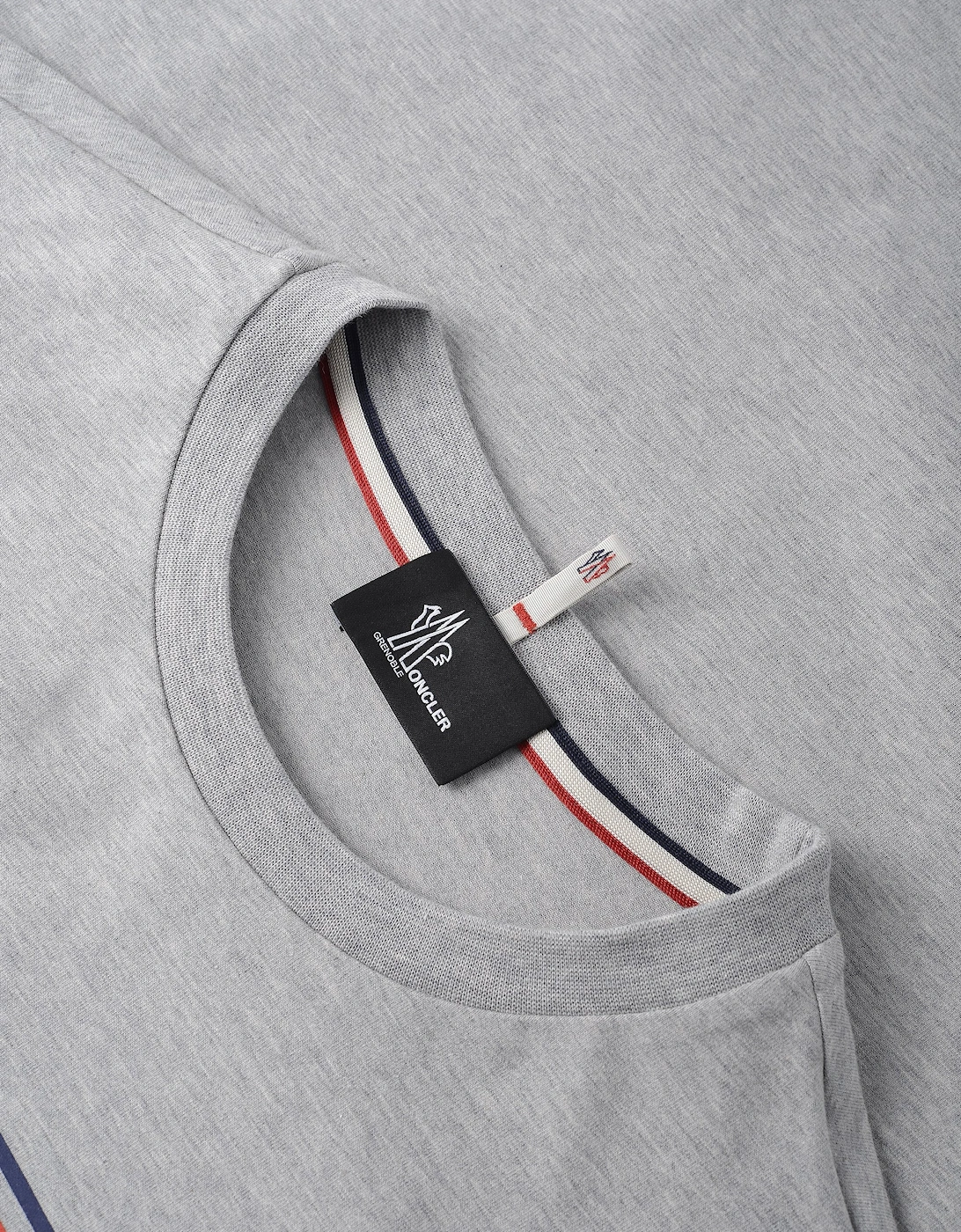 TEXT BRANDING T SHIRT