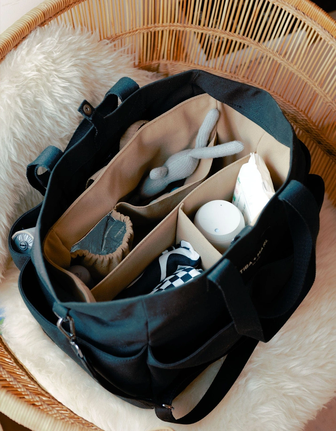 T+M Canvas Pocket Tote Black