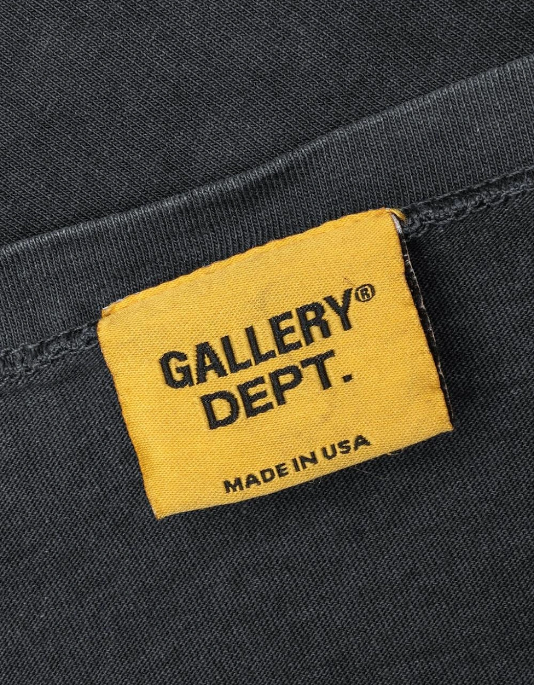 Flying Brain Pocket T-Shirt in Black