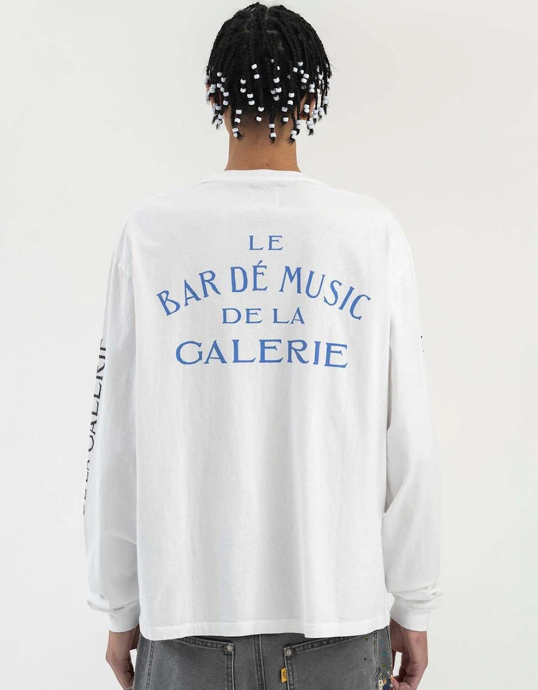 Le Bar Long Sleeve T-Shirt in White