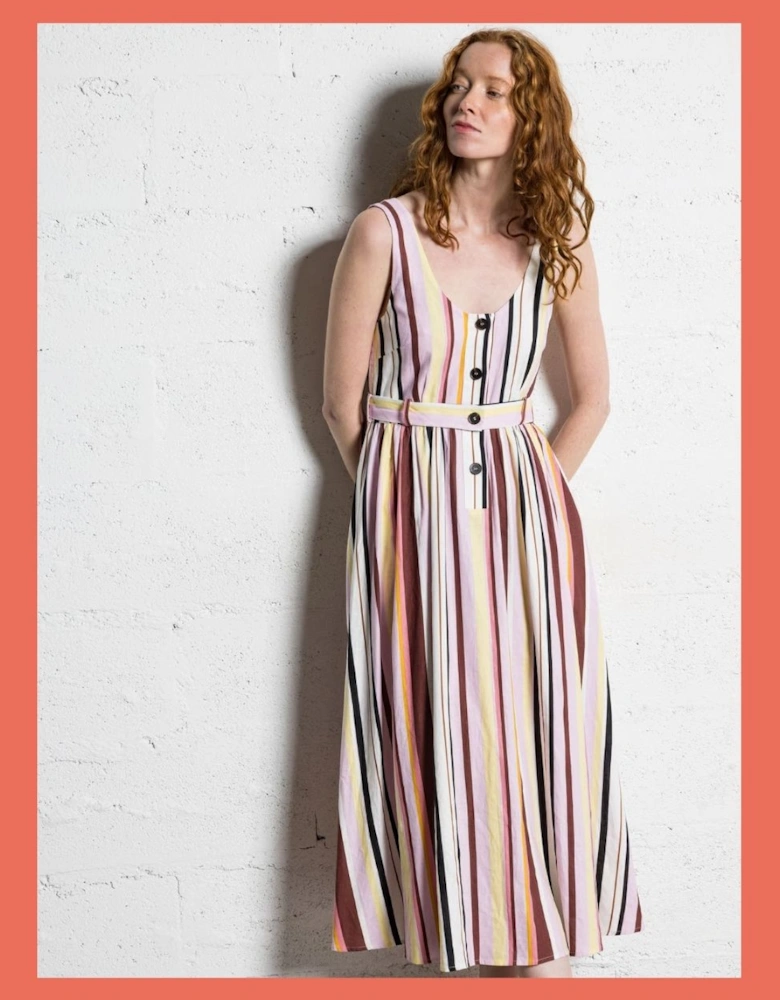 - Woven robe Carioca