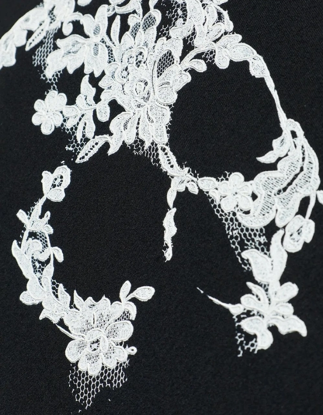 Lace Skull Print T-Shirt Black