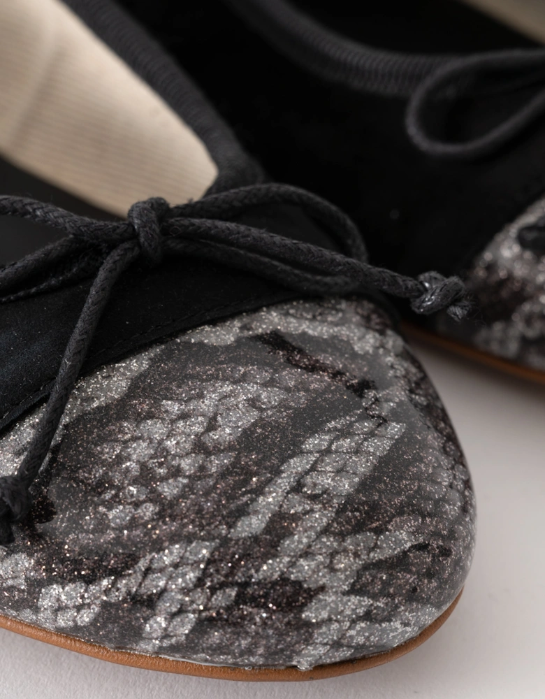 Sandra Sparkle Womens Pump