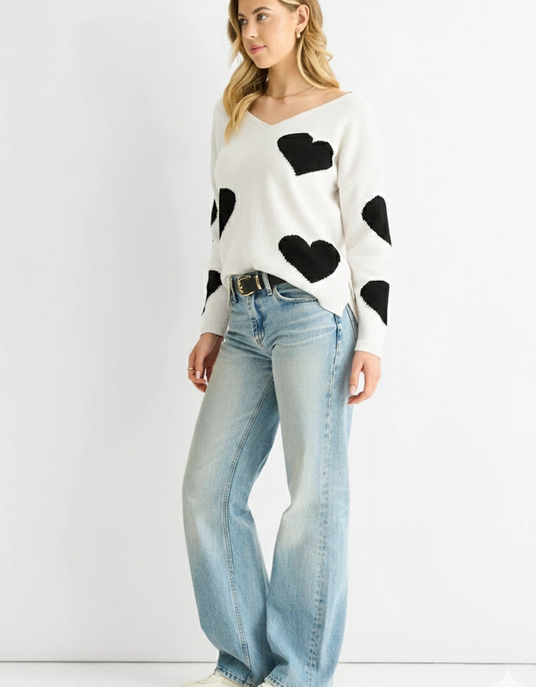 White V Neck Heart Knit Jumper