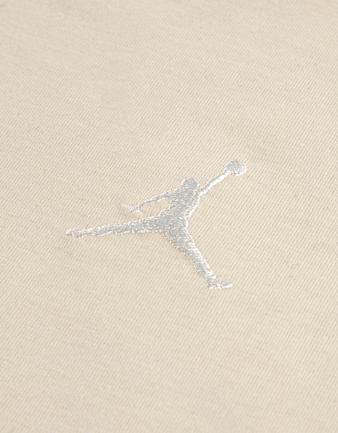 Jordan Girls MJ Brooklyn Essential T-Shirt in Beige